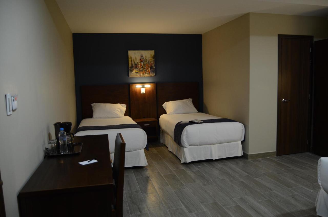 Hotel San Agustin Plaza 拉塔昆加 外观 照片
