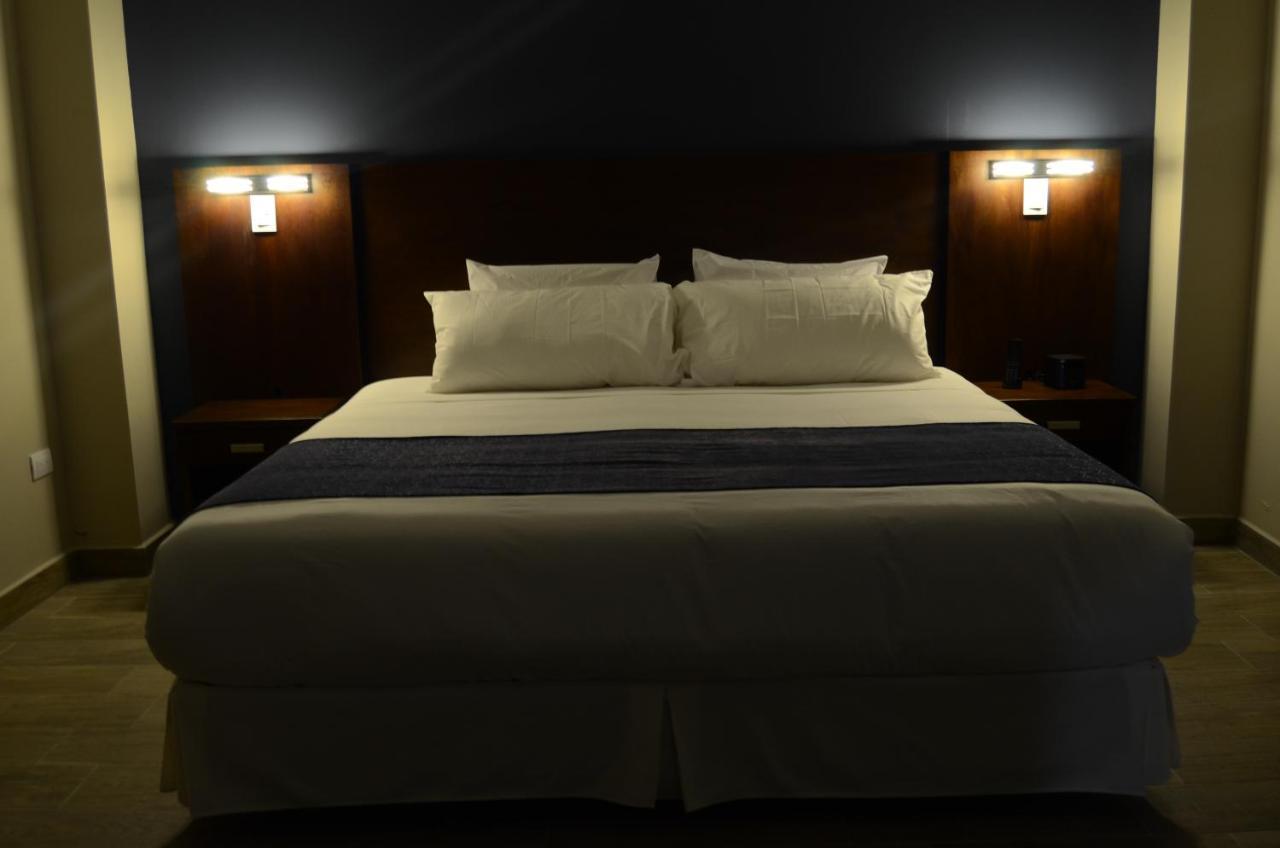 Hotel San Agustin Plaza 拉塔昆加 外观 照片