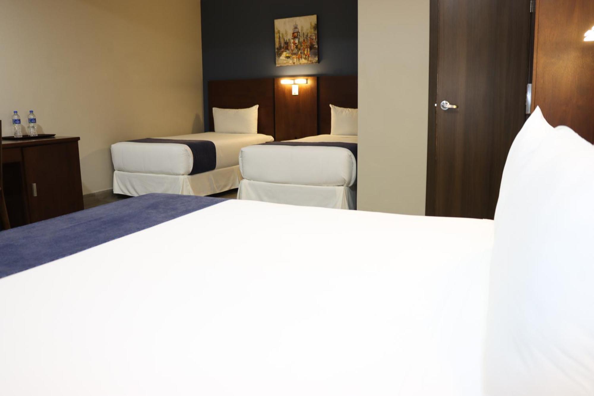 Hotel San Agustin Plaza 拉塔昆加 外观 照片