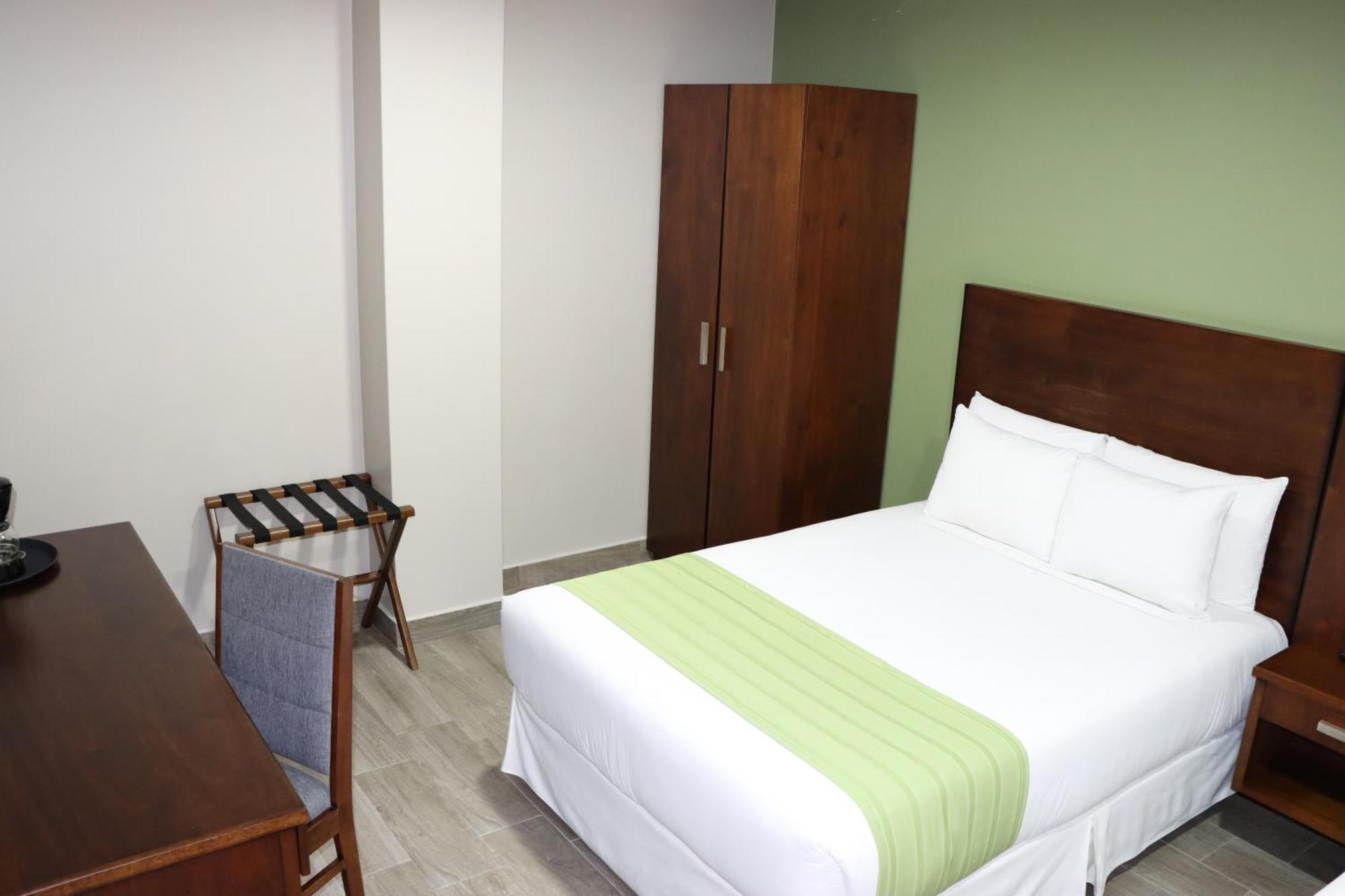 Hotel San Agustin Plaza 拉塔昆加 外观 照片