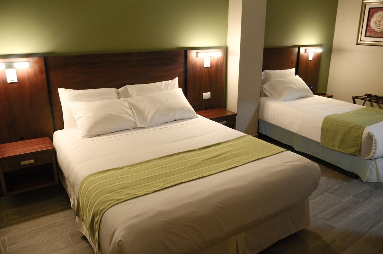 Hotel San Agustin Plaza 拉塔昆加 外观 照片